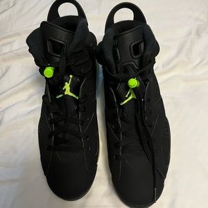 DS. Electric green Jordan 6